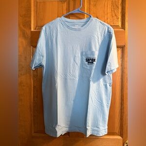 vineyard vines shark week shirt